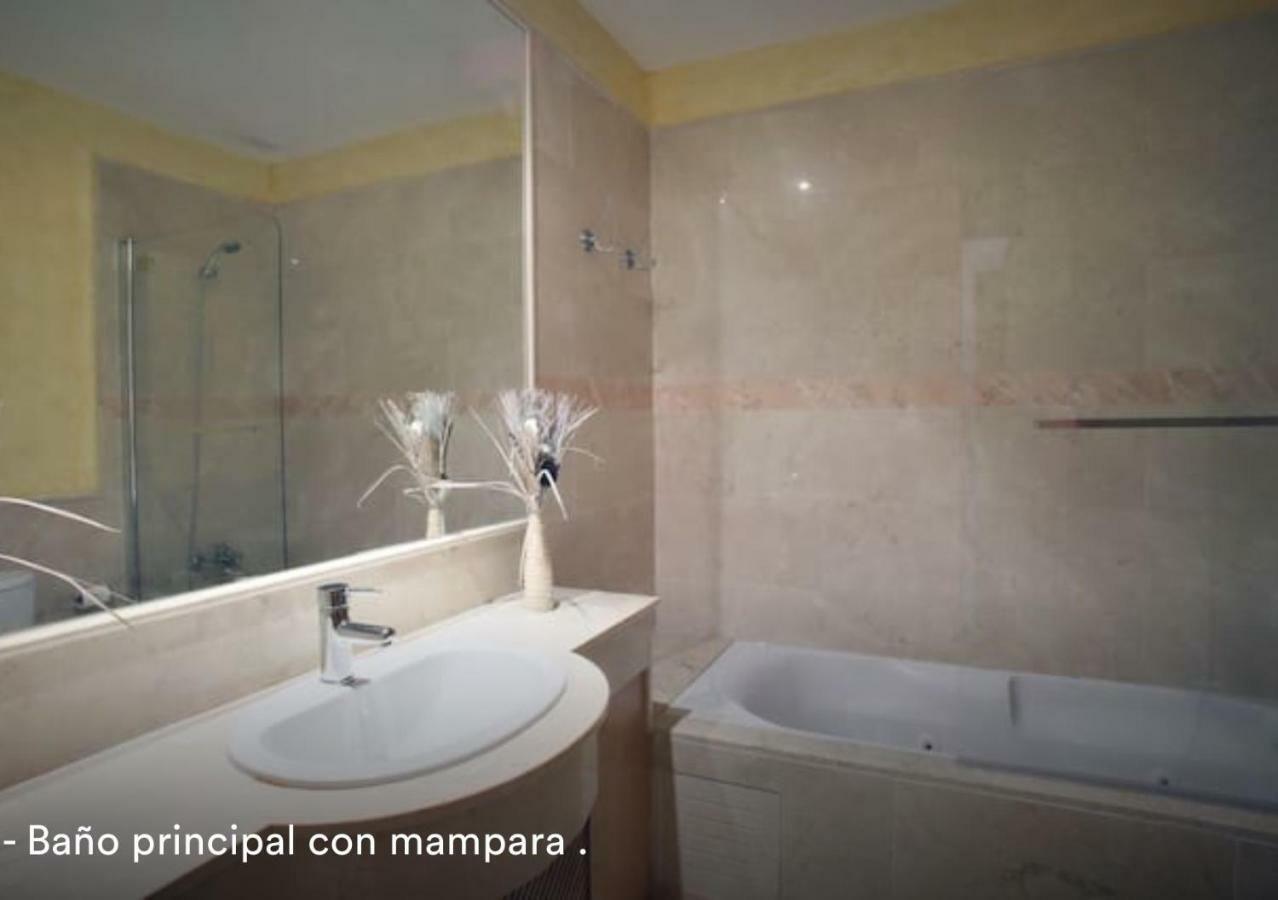Familiar Con Jardin Y Terraza Privada