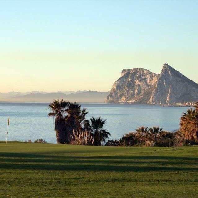 Familiar Con Jardin Y Terraza Privada Apartment Alcaidesa